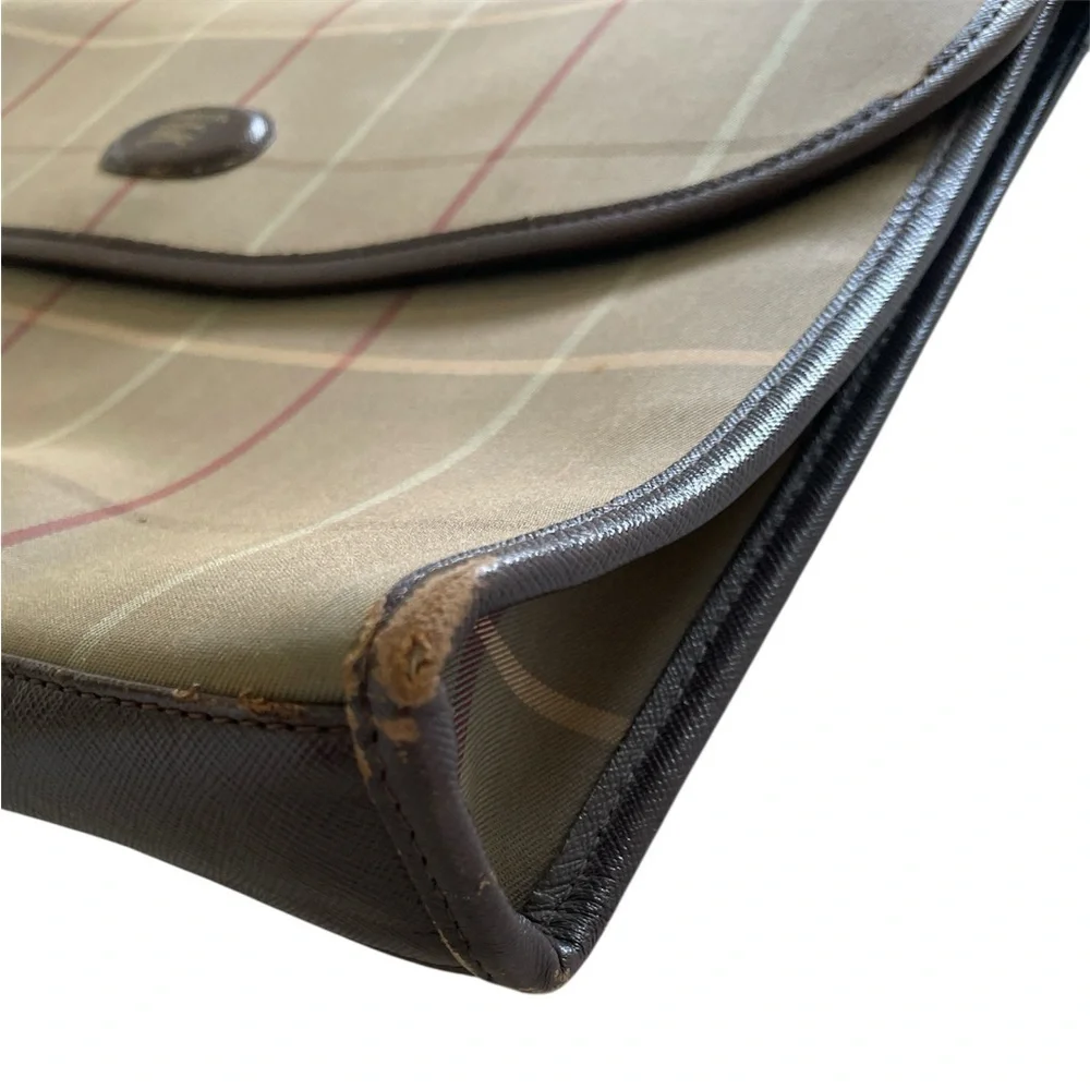 Burberry’s Vintage Beige Canvas Clutch Bag